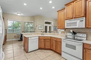 7229 Remington Oaks Ct, Lakeland, FL 33810 - Photo 15