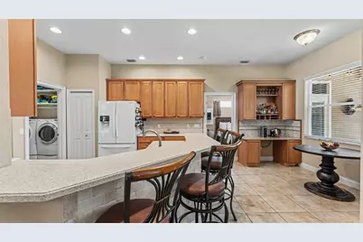7229 Remington Oaks Court, Lakeland, FL 33810 - Photo 11