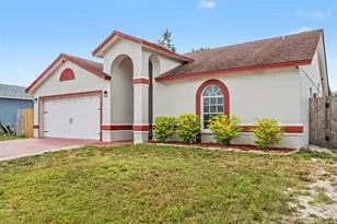 3312 Queens Cove Loop, Winter Haven, FL 33880 - Photo 3