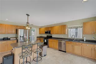 8722 Fort Socrum Village Pl, Lakeland, FL 33810 - Photo 5