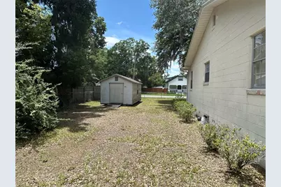 808 N Johnson Street, Plant City, FL 33563 - Photo 7