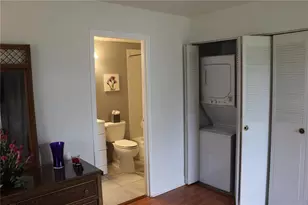 1802 Bedford Terrace, Sun City Center, FL 33573 - Photo 17