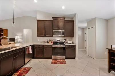 1882 Creeks Vista Boulevard, Lakeland, FL 33810 - Photo 11