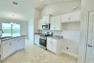 4624 Calamint Ln, Auburndale, FL 33823 - Photo 5