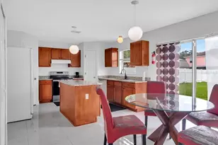 8294 Settlers Creek Loop, Lakeland, FL 33810 - Photo 13