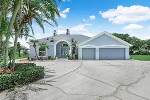 118 W Juliana Way, Auburndale, FL 33823 - Photo 1