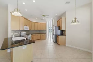 5646 Hillview Ct, Lakeland, FL 33810 - Photo 9