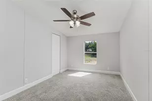 8905 Carrolwood Dr, Lakeland, FL 33810 - Photo 15