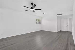 1303 NE Stately Oaks Dr NW, Winter Haven, FL 33881 - Photo 19