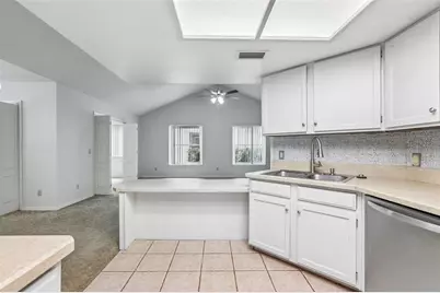 6540 Foxmoor Drive, Zephyrhills, FL 33542 - Photo 21