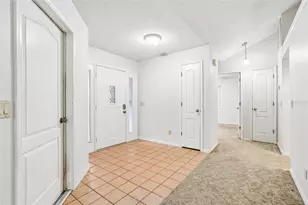 6540 Foxmoor Dr, Zephyrhills, FL 33542 - Photo 7