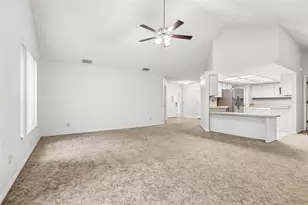 6540 Foxmoor Dr, Zephyrhills, FL 33542 - Photo 7