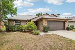 6540 Foxmoor Dr, Zephyrhills, FL 33542 - Photo 3