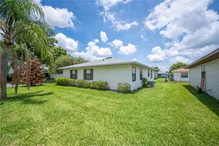 4918 Pleasant Hollow Trail, Lakeland, FL 33811 - Photo 17