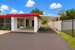 205 E Jersey Ave, Brandon, FL 33510 - Photo 5
