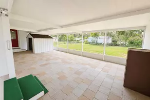 205 E Jersey Ave, Brandon, FL 33510 - Photo 37