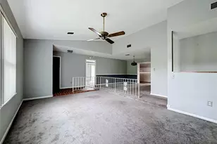 629 Orange Valley Cir, Lakeland, FL 33813 - Photo 5