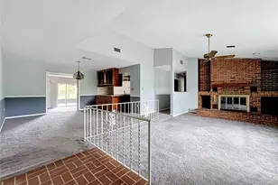 629 Orange Valley Cir, Lakeland, FL 33813 - Photo 3