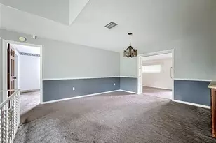 629 Orange Valley Cir, Lakeland, FL 33813 - Photo 7