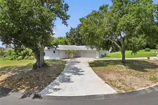 54 Lake Link Cir SE, Winter Haven, FL 33884 - Photo 3