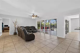 54 Lake Link Cir SE, Winter Haven, FL 33884 - Photo 9