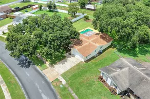 3230 Cross Fox Dr, Mulberry, FL 33860 - Photo 11