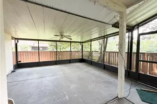 15637 Morning Dr, Lutz, FL 33559 - Photo 17