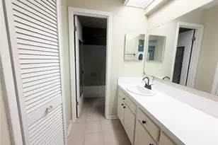 15637 Morning Dr, Lutz, FL 33559 - Photo 21