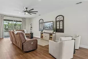 6191 Gracie Pl, Lakeland, FL 33812 - Photo 7