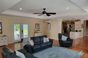 4435 Mt View Dr, Lakeland, FL 33813 - Photo 3