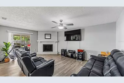 1309 Cinnamon Way W, Lakeland, FL 33801 - Photo 3