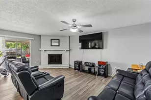 1309 Cinnamon Way W, Lakeland, FL 33801 - Photo 3