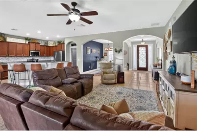 4015 Tiverton Way, Lakeland, FL 33813 - Photo 9