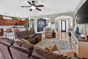 4015 Tiverton Way, Lakeland, FL 33813 - Photo 9