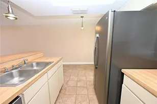 349 E Market Square, Lakeland, FL 33813 - Photo 5
