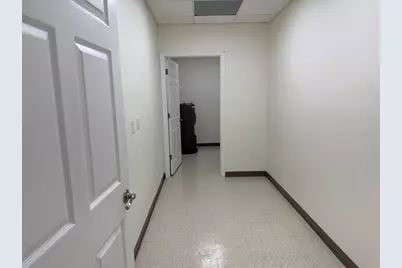 3205 Medical Way #104, Sebring, FL 33870 - Photo 13