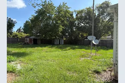 110 Valencia Street, Winter Haven, FL 33880 - Photo 13