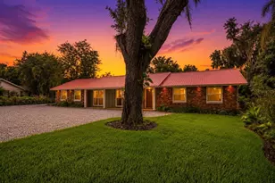 2072 Lake Ariana Blvd, Auburndale, FL 33823 - Photo 3