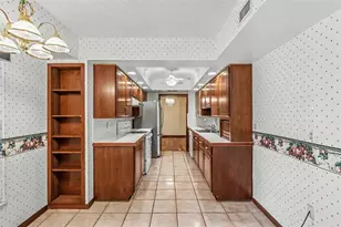 633 Victoria Square Ln, Lakeland, FL 33813 - Photo 13