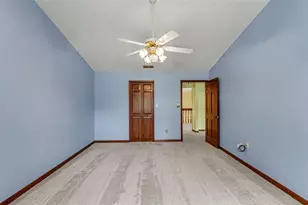 633 Victoria Square Ln, Lakeland, FL 33813 - Photo 31