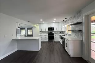 1809 Stella Ct N, Lakeland, FL 33813 - Photo 9