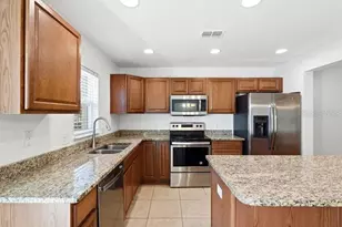 3740 Woodbury Hill Loop, Lakeland, FL 33810 - Photo 11