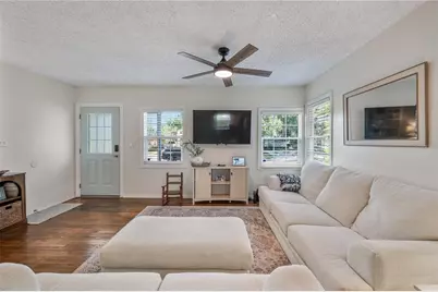 1037 Josephine Street, Lakeland, FL 33815 - Photo 9