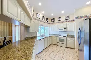 1826 Westminster Ct, Lakeland, FL 33809 - Photo 9