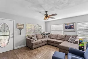 861 E Lowell St, Lakeland, FL 33805 - Photo 3