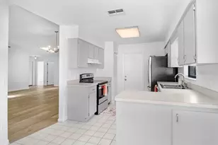 4949 Pleasant Hollow Trail, Lakeland, FL 33811 - Photo 11