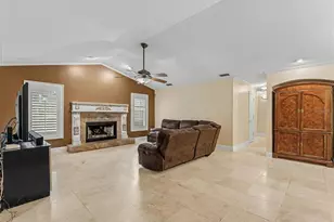 6626 Crescent Lake Dr, Lakeland, FL 33813 - Photo 39