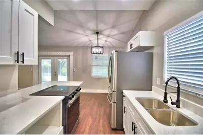 7504 Willow Wisp Drive E, Lakeland, FL 33810 - Photo 11