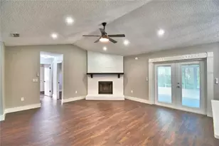 7504 Willow Wisp Dr E, Lakeland, FL 33810 - Photo 7