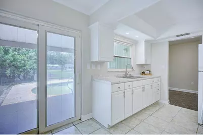 1245 Honeytree Ln E Lane E, Lakeland, FL 33801 - Photo 5